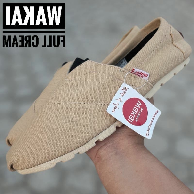 SEPATU SLIP ON PRIA WANITA WAKAI FULL CREAM TERBARU