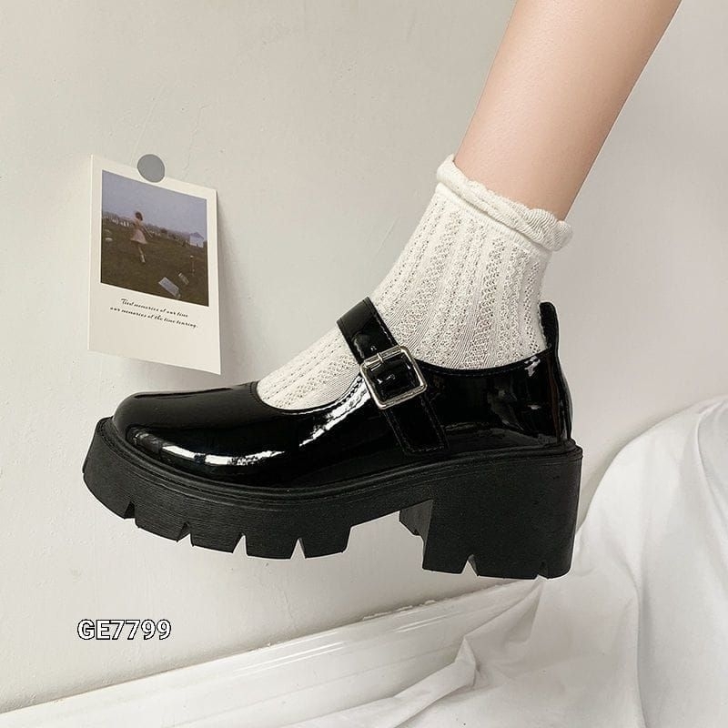 SEPATU GADIS KOREA HIKS GE7799 SIZE SAMPAI 42