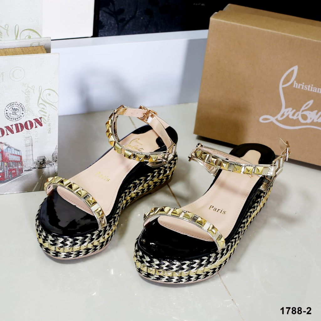 1788-2 Studded Wedges Sandals