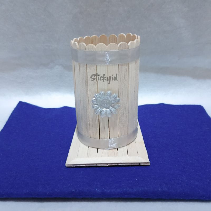 

Prakarya Tempat Pensil Dari stik Es krim polos