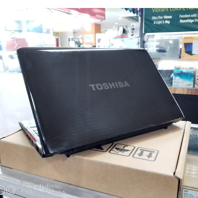 TOSHIBA Laptop Satellite Intel Pentium U5400 (1.20GHz) U5400 (1.20GHz) 4GB Memory 320GB HDD Intel HD Graphics 13.3&quot;