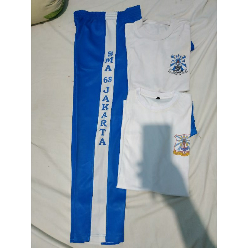 take all seragam olahraga SMAN 68 preloved
