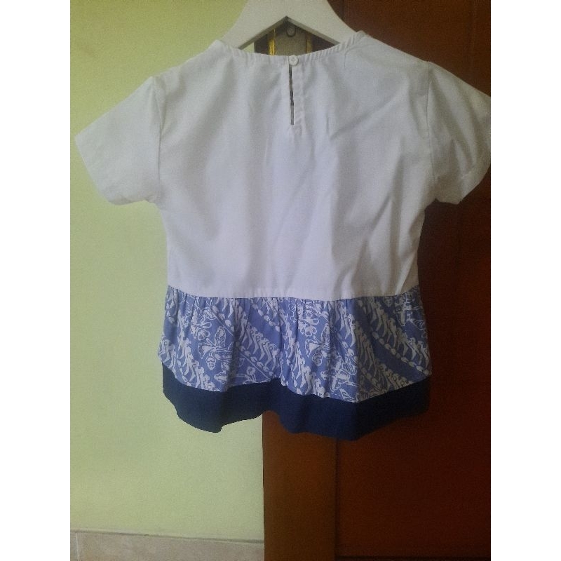 Preloved Lewis Emma Batik Anak Perempuan atasan