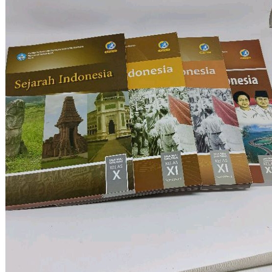 

paket buku sejarah Indonesia kelas 10 11 12 sma/ma