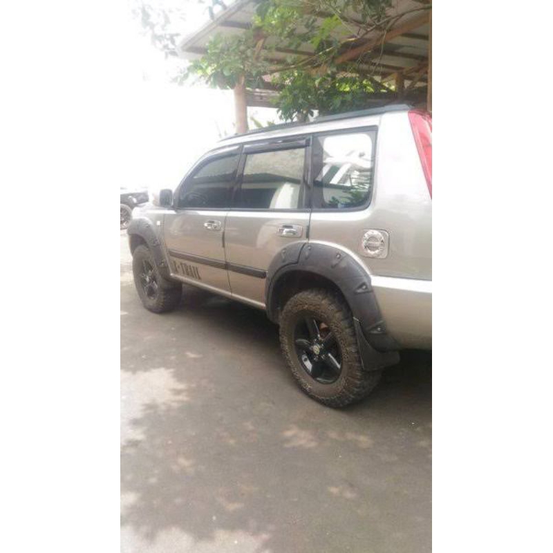 over fender nisan Xtrail T30