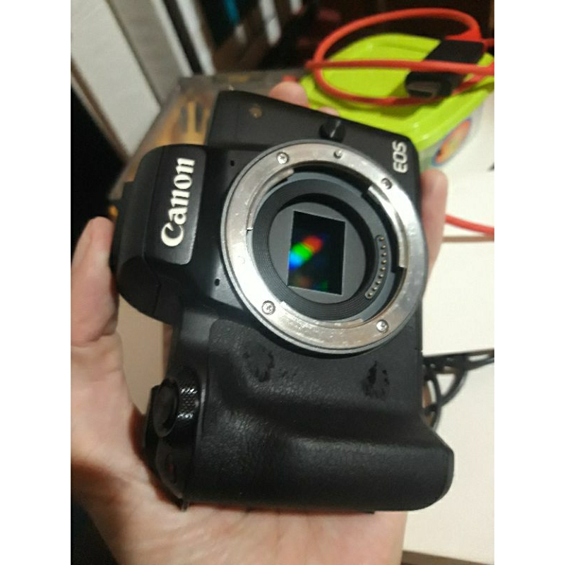 MURAH  Kamera Canon Eos M50 bekas body only (bo) fullset box.