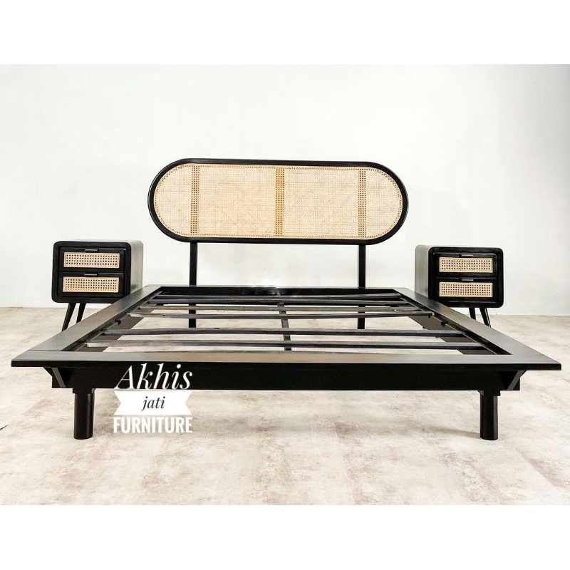 Tempat tidur minimalis/ranjang kayu jati/Dipan kayu jati jepara