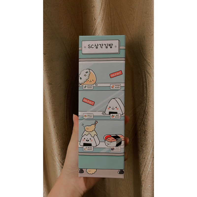 

Kotak Pensil Magnet