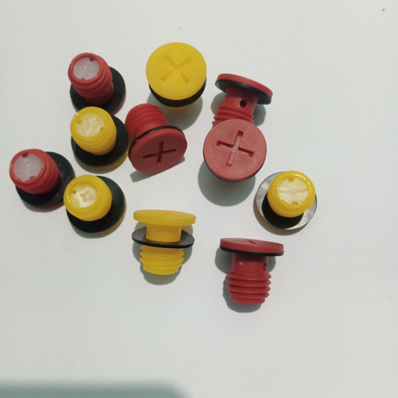 baut tutup accu aki atas mobil