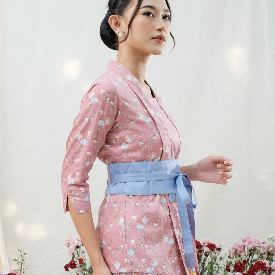 Kebaya Kutubaru Kalina Lengan 7/8 Meradelima Katun Dusty Pink