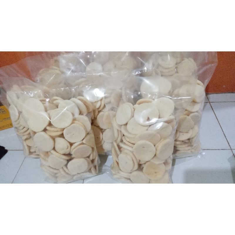 

kerupuk kemplang khas palembang ikan tenggiri asli