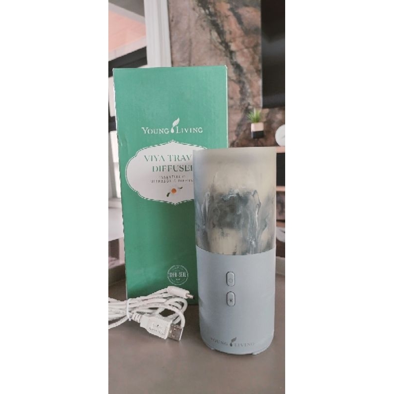 Travel diffuser young living untuk mobil