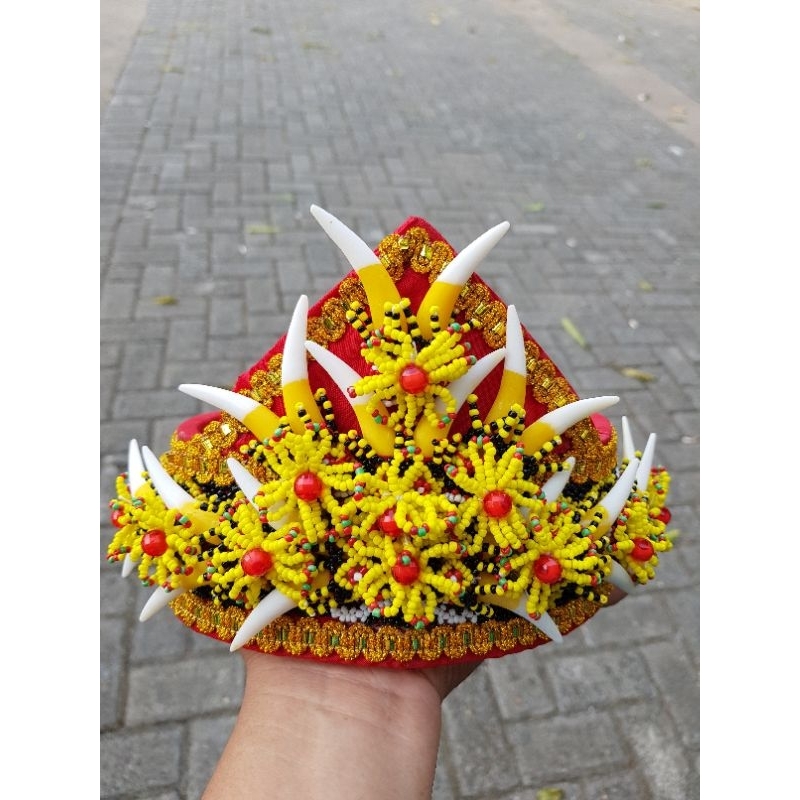 TOPI ADAT KHAS KALIMANTAN/TOPI TARING MANIK