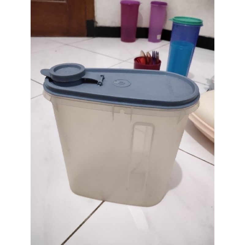 TEKO OVAL TUPPERWARE 1 LITER