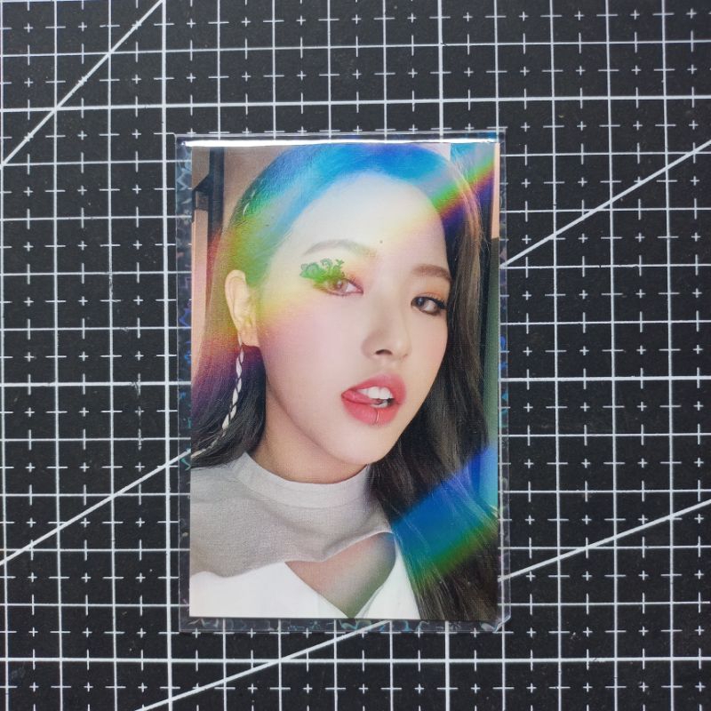 olivia hye loona makestar holo ptt pc photocard