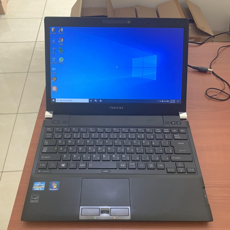 Laptop-Murah-Toshiba Dynabook-R731-Corei5Gen2-Ram4G-SSD128GB-Kamera-DVD-Design-Gaming-Slim-Win10-Siap Pakai