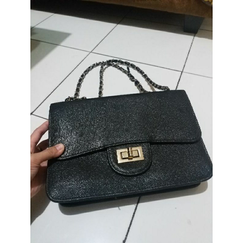 tas selempang wanita hitam sling bag hitam tas rantai hitam tas pesta wanita