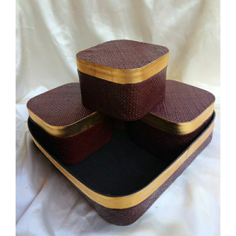 keben set isi 4  ukuran keben 18x18 warna antik variasi gold