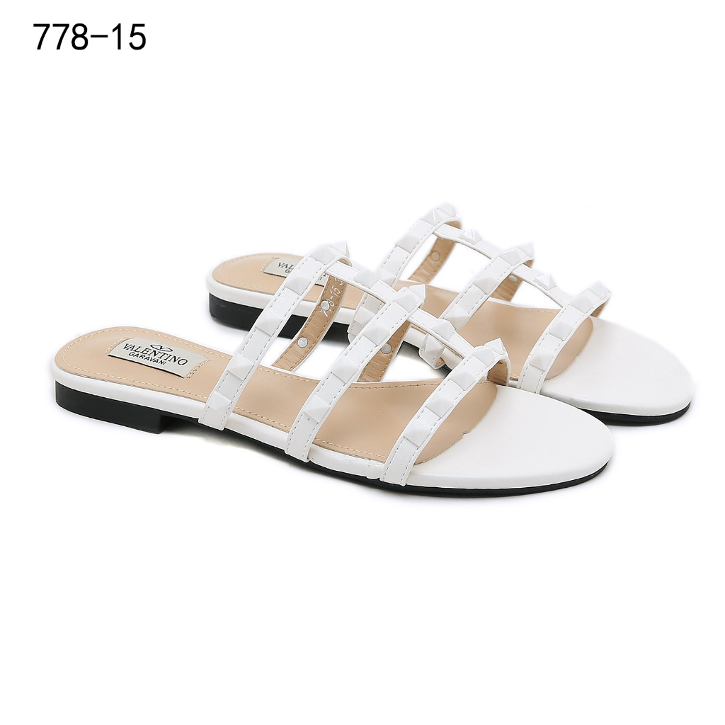 V 778-15 Leather Rockstud Flat Slides Sandals