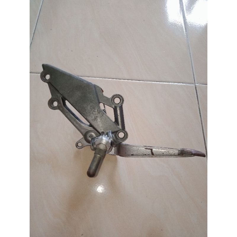 Postep Footstep Foot Step postep dudukan pijakan kaki depan kanan Kawasaki ninja 250 fi Ninja 250fi 