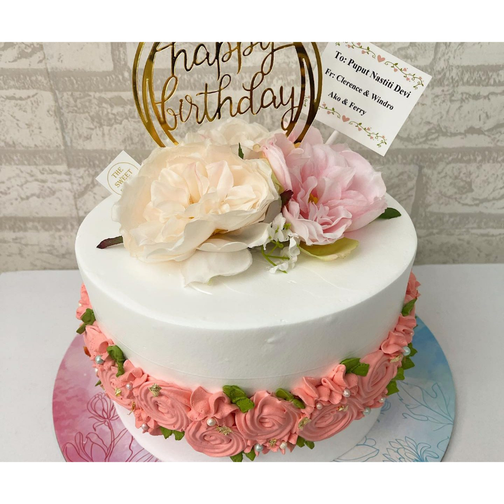 

Cake Bunga Pink And White