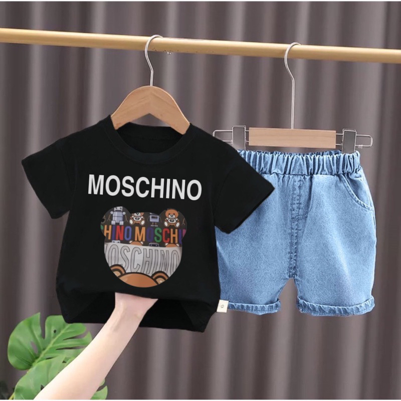 TRENDY SETELAN BAJU BAYI ANAK MOTIF MOSCHINO SEMI JEANS DENIM ANAK LAKI-LAKI DAN PEREMPUAN (UNISEX) USIA 6 BULAN-5 TAHUN BEST QUALITY