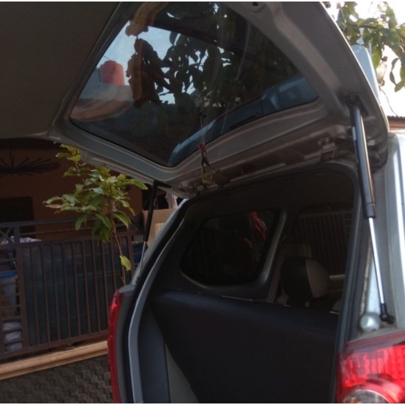 HIDROLIK PINTU BELAKANG - SHOCK BAGASI AVANZA / XENIA 2004-2011