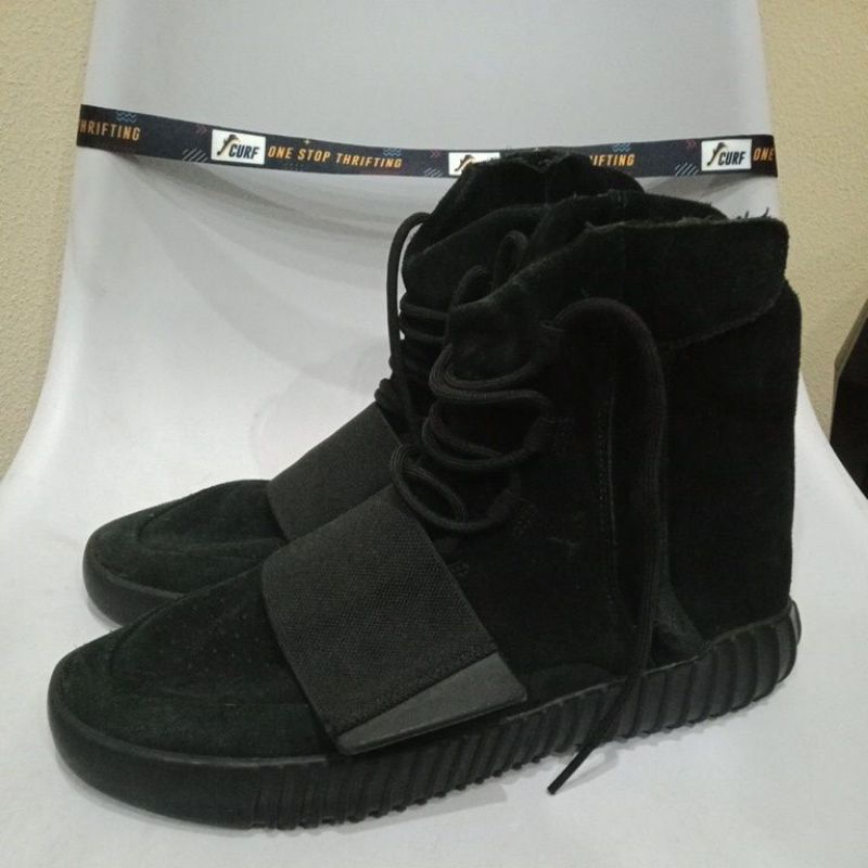 CURF - Sepatu Second Adids Yeezy