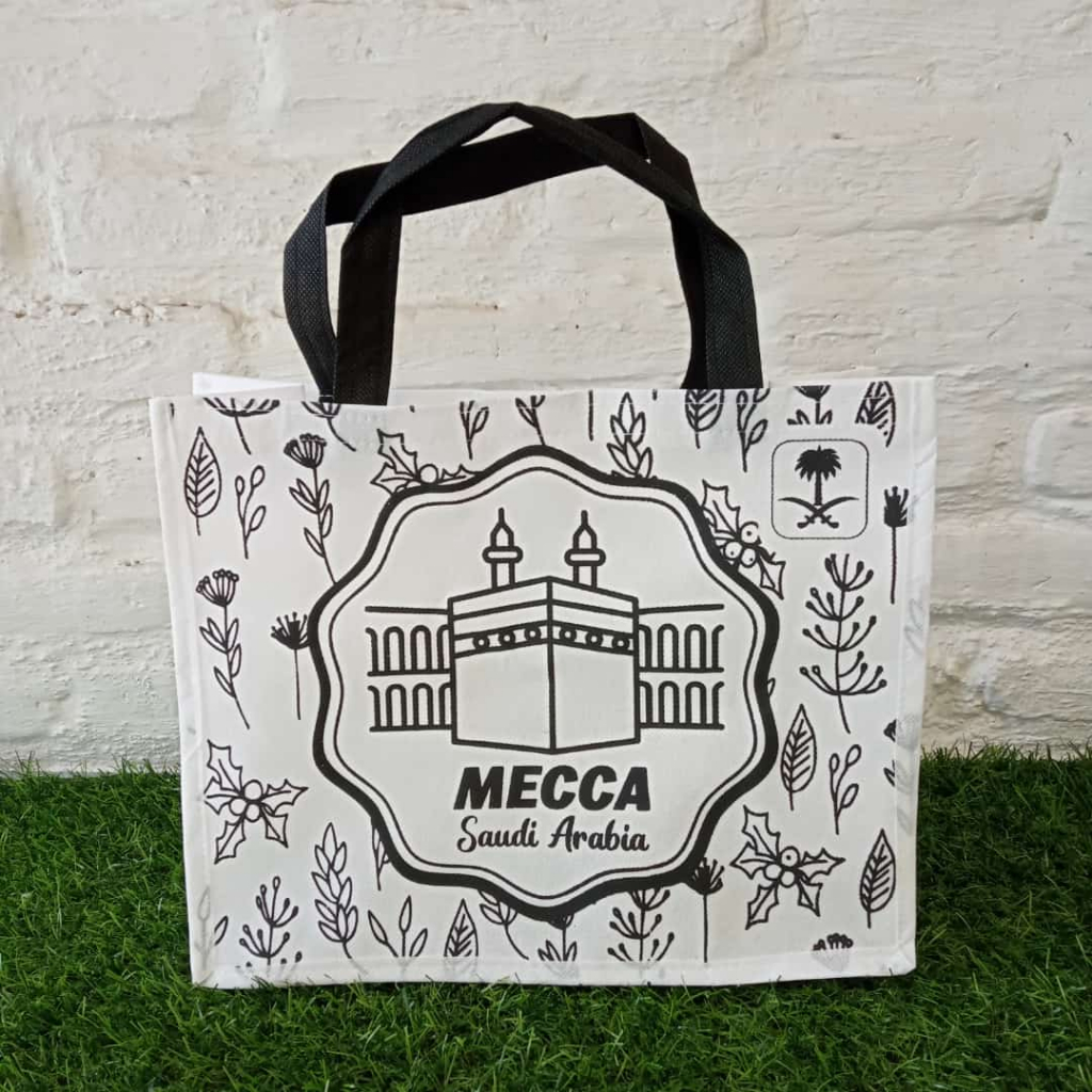 Tas Souvenir Haji Umroh Sablon Mecca Mekah Medium Muat Sajadah Dewasa Putih Hitam Gift Umrah Hajj