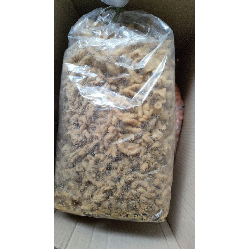 

Keripik Kripik Usus Goreng Tepung Garing Camilan Enak