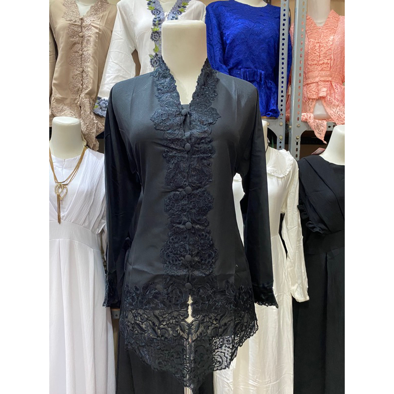 Kebaya Bordir Hitam