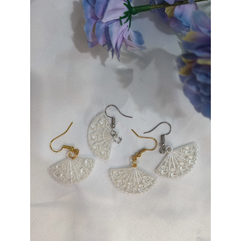 Suzy Pearl Fan Hooks Earrings Anting Tusuk Hook Mutiara Gantung Model Kipas