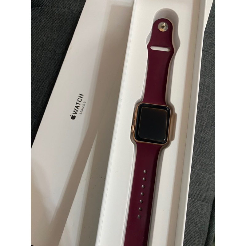 I watch series 3 38mm Rose Gold Second || Apple Watch