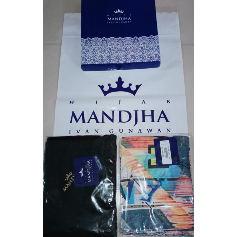 Mandjha 2 Pcs Ivan Gunawan Fashion Scarf Original Motif Spectrum White & Hitam Polos Non Parfum