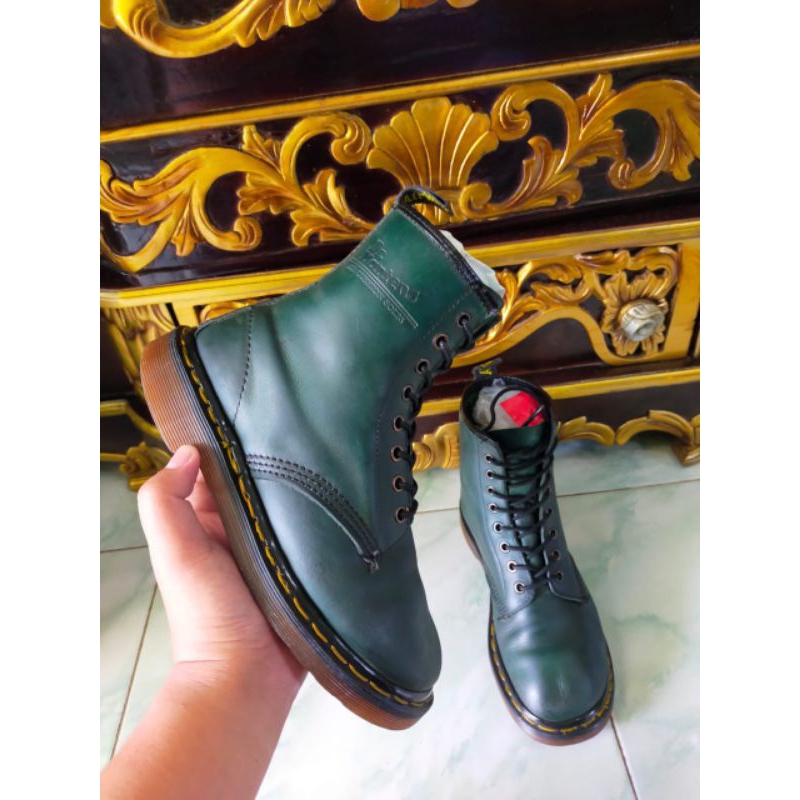 DR MARTENS / DOCMART 1460 GREEN SMOTH VINTAGE ORIGINAL MADE IN ENGLAND