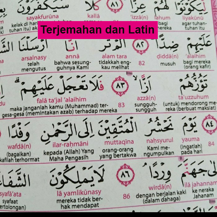 (Coverdepan Makassar) Hampers Al quran Custom nama plus Sajadah