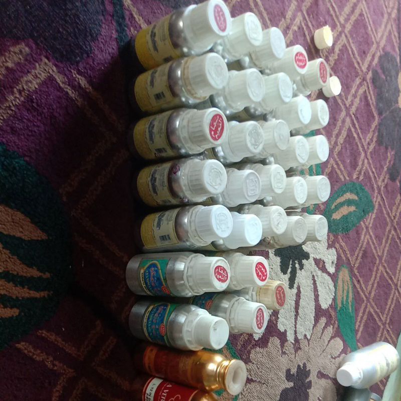 

Botol alumunium bekas minyak wangi