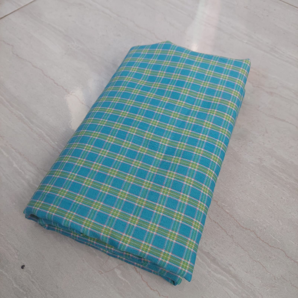 KAIN KOTAK MOTIF SERAGAMAN  MOTI KOTAK / LEBAR 150CM YARNYED /SERAGAMAN/KAIN YARNYED