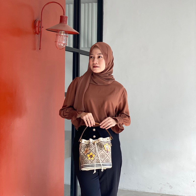 TB MONOGRAM BRAIDED COLLECTION