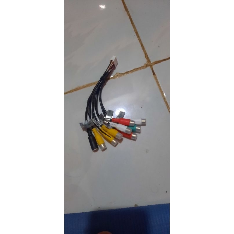 Soket kabel RCA untuk head unit android