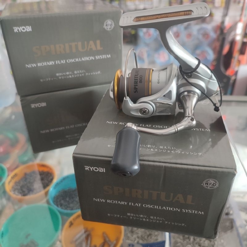 Reel RYOBI Spritual 800 Power Handel