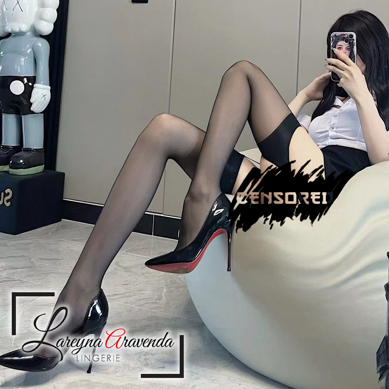 Lareyna Aravenda Stocking Sepinggang Pantyhose Jaring Halus List Hitam / Merah Crotchless AL024