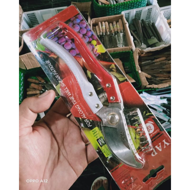 

gunting tanaman/gunting bonsai/gunting seng