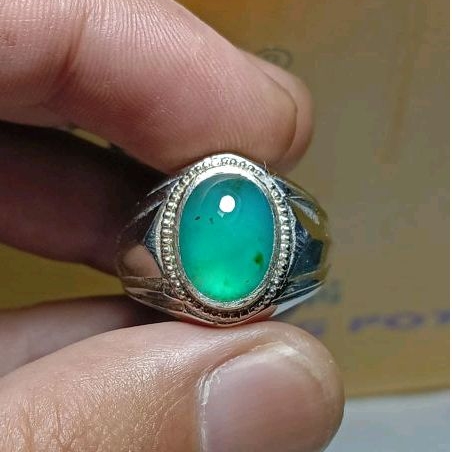 batu bacan gulau ijo kristal minimalis