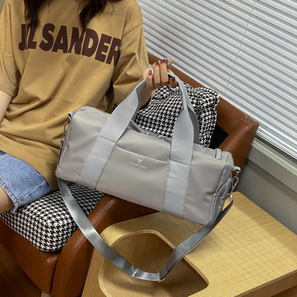 Tas Olahraga  Wanita Two Color Untuk Gym Fitness Aerobic Yoga Traveling Bag Import