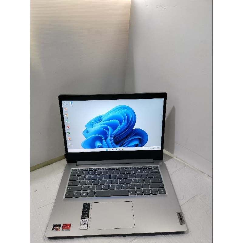 lenovo slim 3 ryzen 3-4300u ram 8gb ssd nvme 512gb