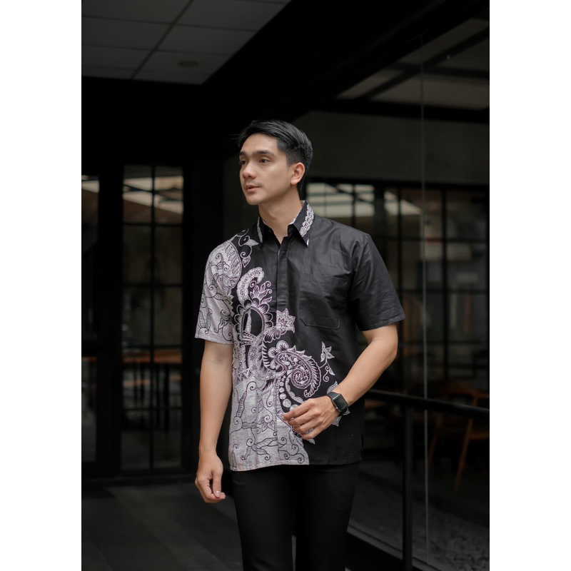 Batik pria hitam manis TERPOPULER motif kujang