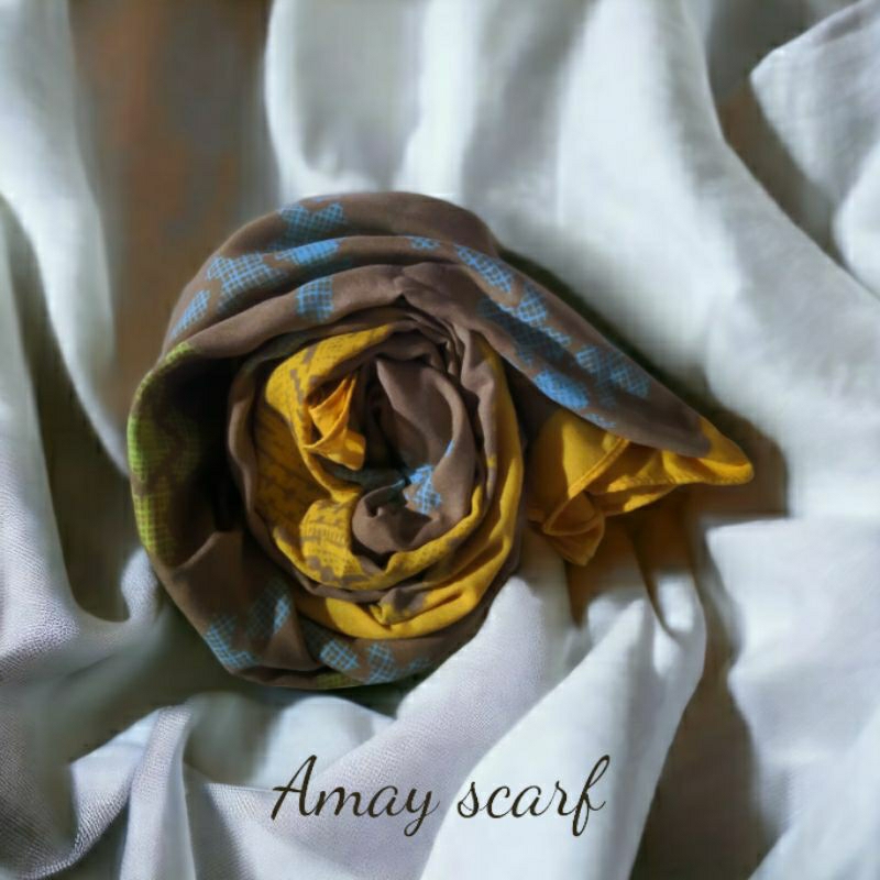 Preloved Scarf Riamiranda