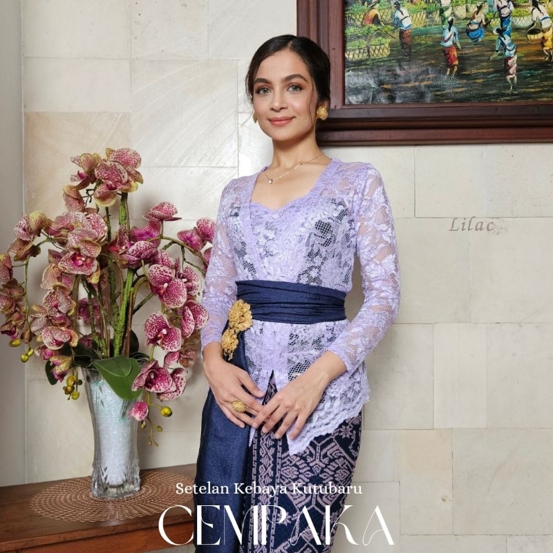 Setelan Kebaya Kutubaru Brokat Semifrance Metalic Glossy Lengan Panjang Cempaka