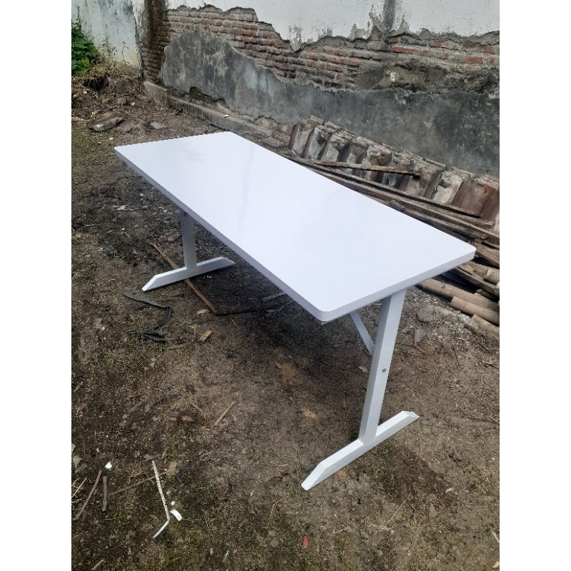 meja kerja kaki besi hollow